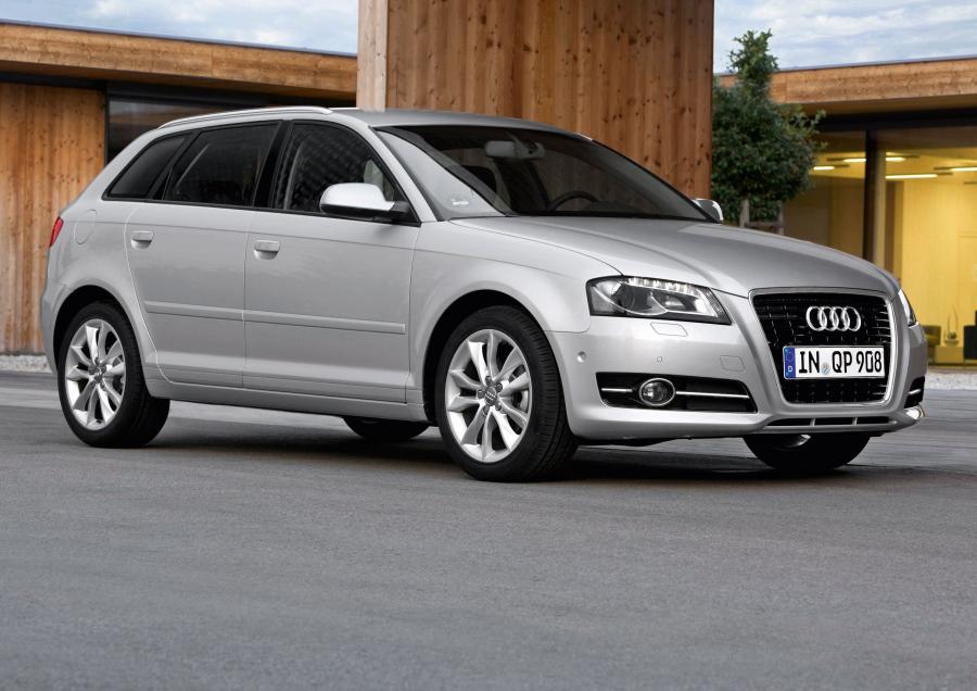  Audi A3 Sportback TFSI (8PA) 2010 года  (WW) (фото 18 из 24)